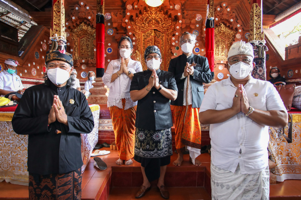 Bupati Giri Prasta Komit Ayomi Semua Golongan Masyarakat